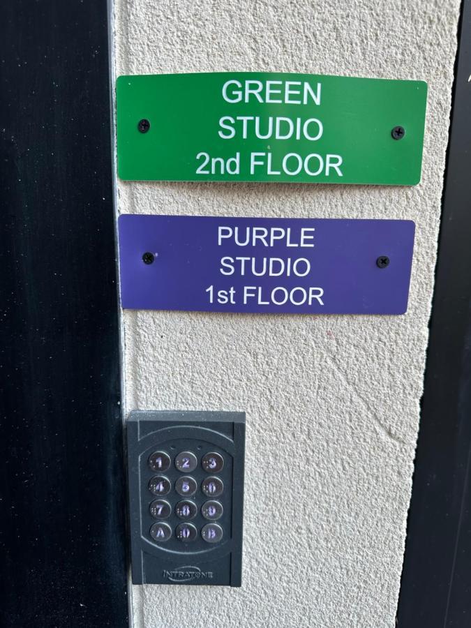 Green&Purple Studio 24-24 Access Bois-Colombes Exteriér fotografie
